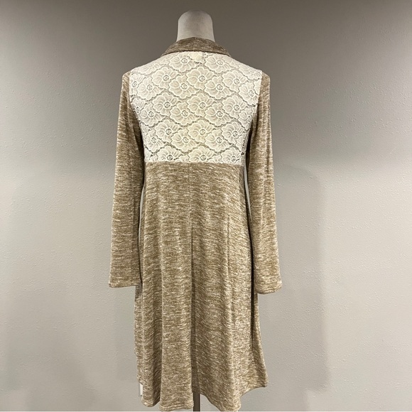 Kate Collection Knit open Cardigan in Tan and Cream with floral lace details - Picture 5 of 11